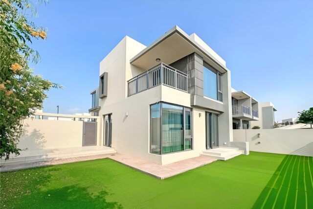 AED 300,000 /year